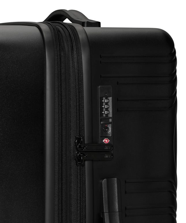 Nike Adult Medium Checked Luggage - Black