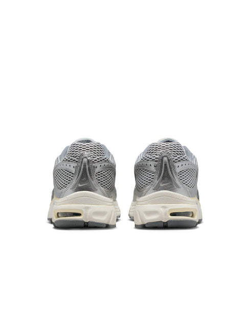 Nike MENS Nike Air Max Moto 2K LT SMOKE GREY/SAIL-COOL GREY