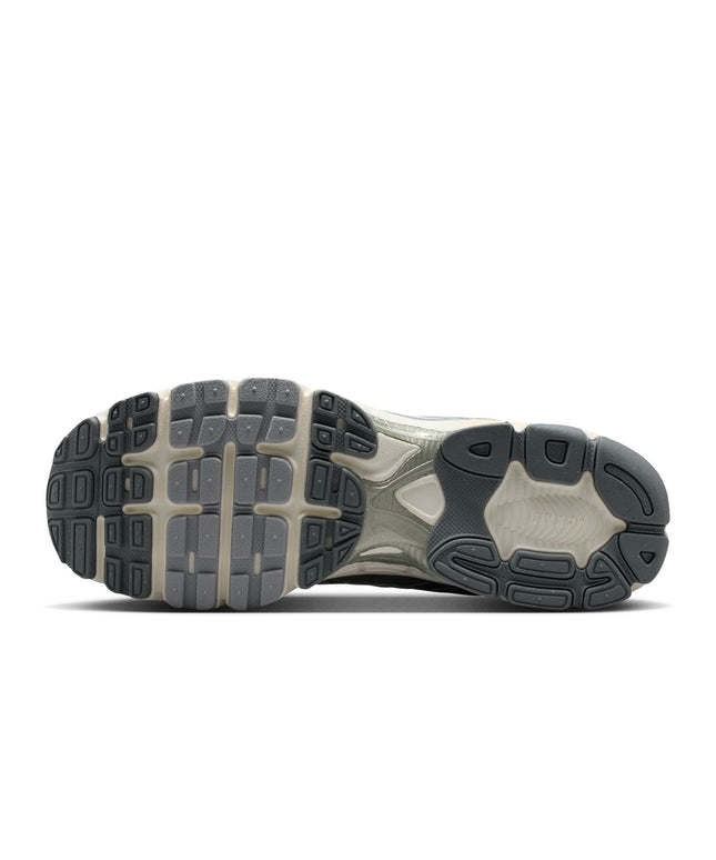 Nike Mens Air Max Moto 2K - Light Smoke Grey