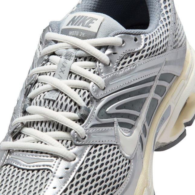 Nike MENS Nike Air Max Moto 2K LT SMOKE GREY/SAIL-COOL GREY