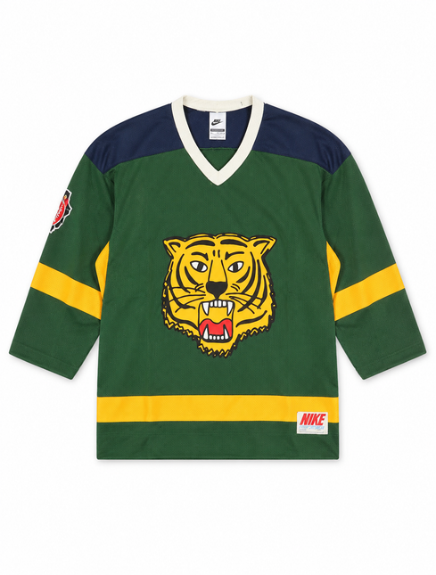 Nike Sportswear Club hockey jersey in fir green featuring a front tiger graphic, yellow stripe accents, and navy shoulders.