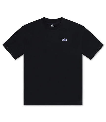 NIKE MENS SPORTSWEAR DUNK PATCH TEE - BLACK NIKE