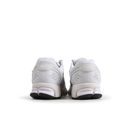 NIKE WMNS ZOOM VOMERO 5 - TRIPLE WHITE NIKE