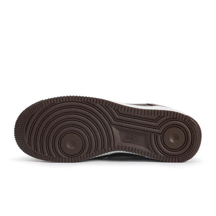 NIKE MENS AIR FORCE 1 LOW RETRO - CHOCOLATE NIKE
