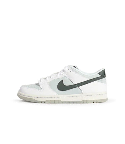 NIKE BIG KIDS DUNK LOW - WHITE/SMOKE GREY NIKE