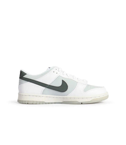 NIKE BIG KIDS DUNK LOW - WHITE/SMOKE GREY NIKE