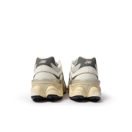 New Balance Big Kids 9060 Lifestyle Shoes  - White/Grey