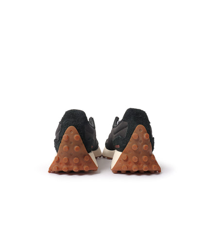 New Balance Womens 327 Shoes - Black Gum