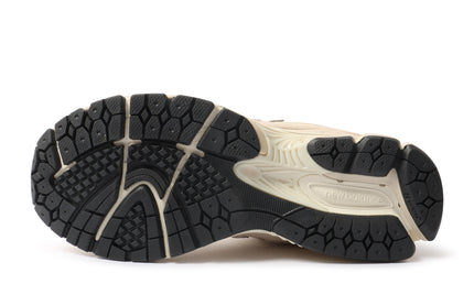 New Balance Mens 2002R Casual Shoes - Off White