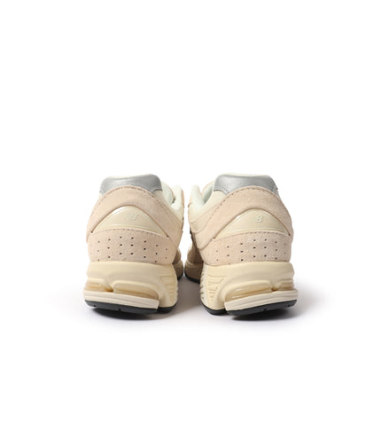 New Balance Mens 2002R Casual Shoes - Off White
