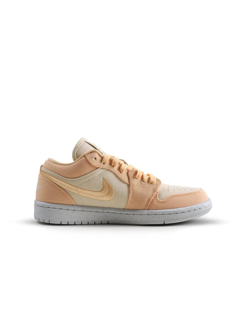 AIR JORDAN WMNS 1 LOW SE - GOLD/ MUSLIN AIR JORDAN