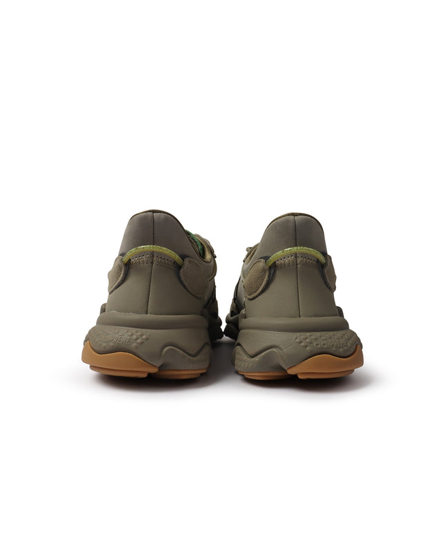 Adidas Ozweego para hombre - Marrón