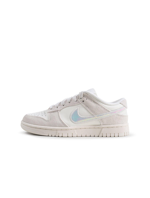 NIKE WMNS DUNK LOW  - IRIDESCENT SWOOSH NIKE