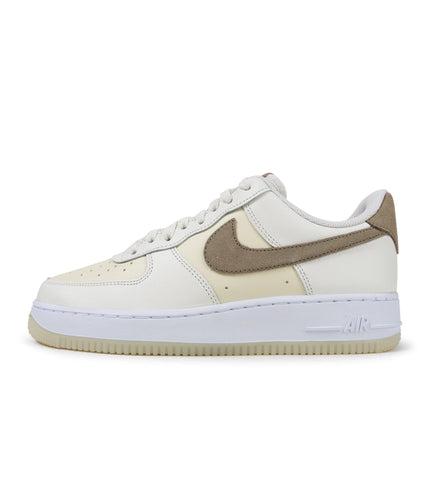 NIKE MENS AIR FORCE 1 '07 LV8 - COCONUT KHAKI NIKE