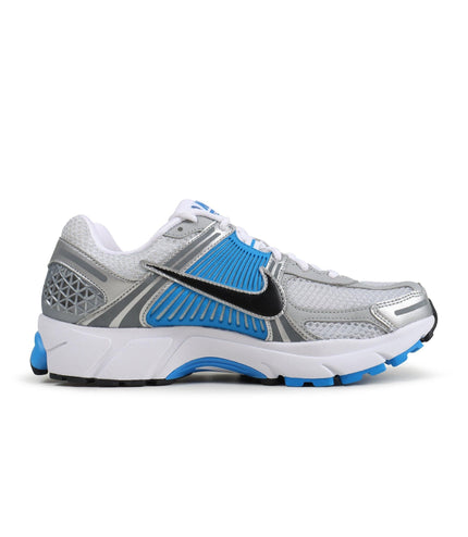 NIKE MENS ZOOM VOMERO 5 - PURE PLATINUM/PHOTO BLUE NIKE