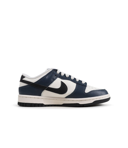 NIKE WMNS DUNK LOW  - ARMORY NAVY/BLACK-SAIL NIKE