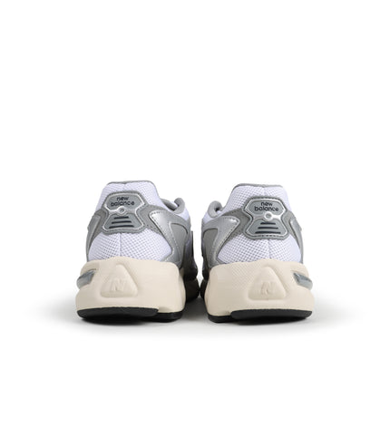 New Balance Mens 725 Casual Shoes - White/Metallic Silver