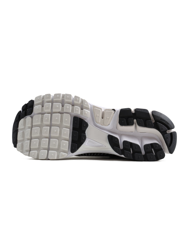 Nike Zoom Vomero 5 para hombre, blanco/negro