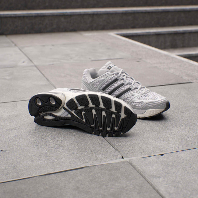Adidas Mens Adistar Control 5 - Silver