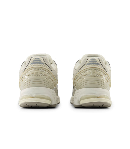 New Balance Mens 1906 Sneakers - Beige