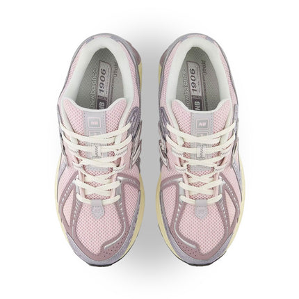New Balance Womens 1906 Sneakers - Silver/Pink
