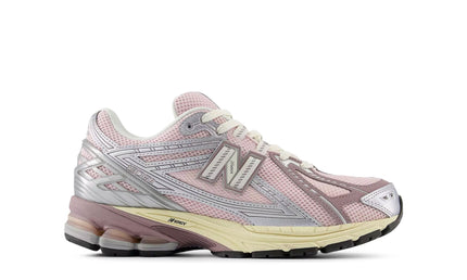 New Balance Womens 1906 Sneakers - Silver/Pink