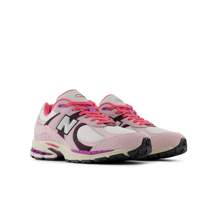 New Balance Womens 2002R Sneakers - Passion Fruit