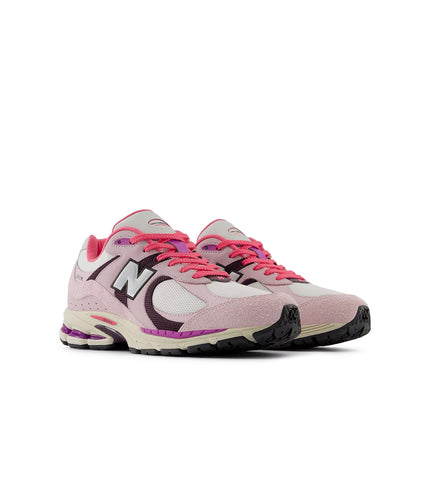 New Balance Womens 2002R Sneakers - Passion Fruit