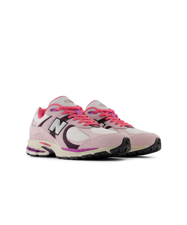 New Balance Womens 2002R Sneakers - Passion Fruit