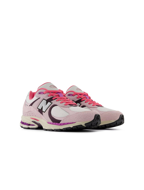 New Balance Womens 2002R Sneakers - Passion Fruit