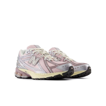 New Balance Womens 1906 Sneakers - Silver/Pink