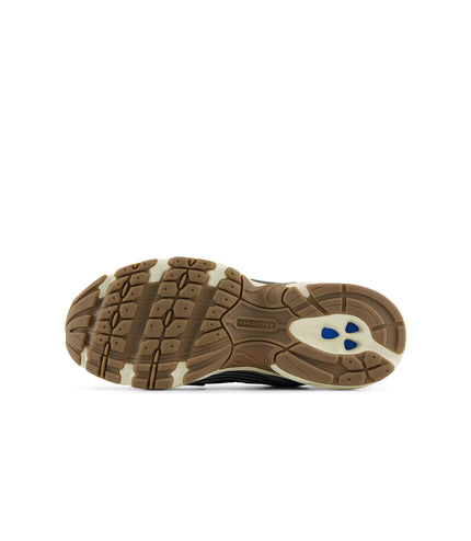 New Balance Big Kids 530 Running Shoes - Black/Gum